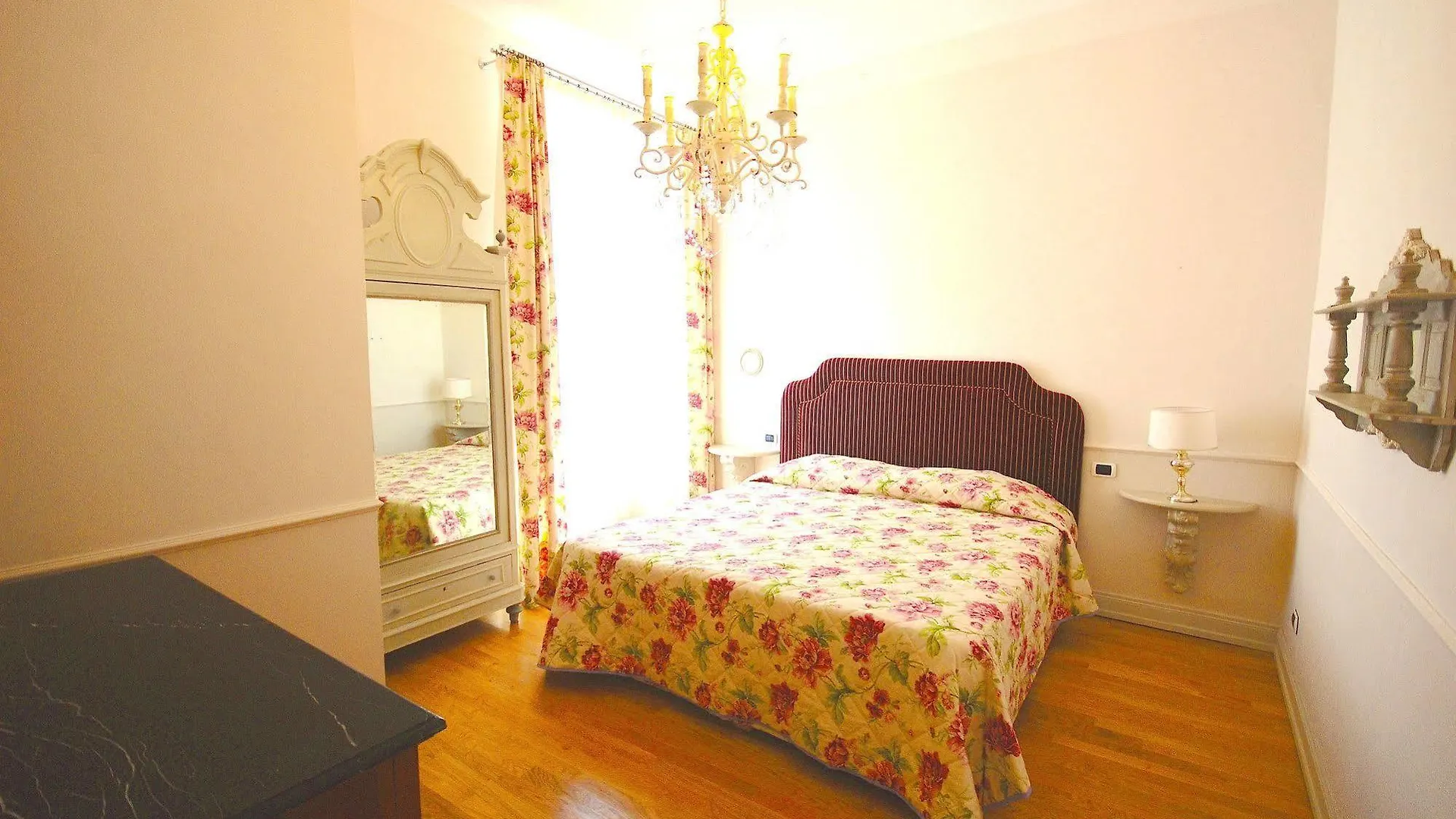 Apartments In Pistoia Italia